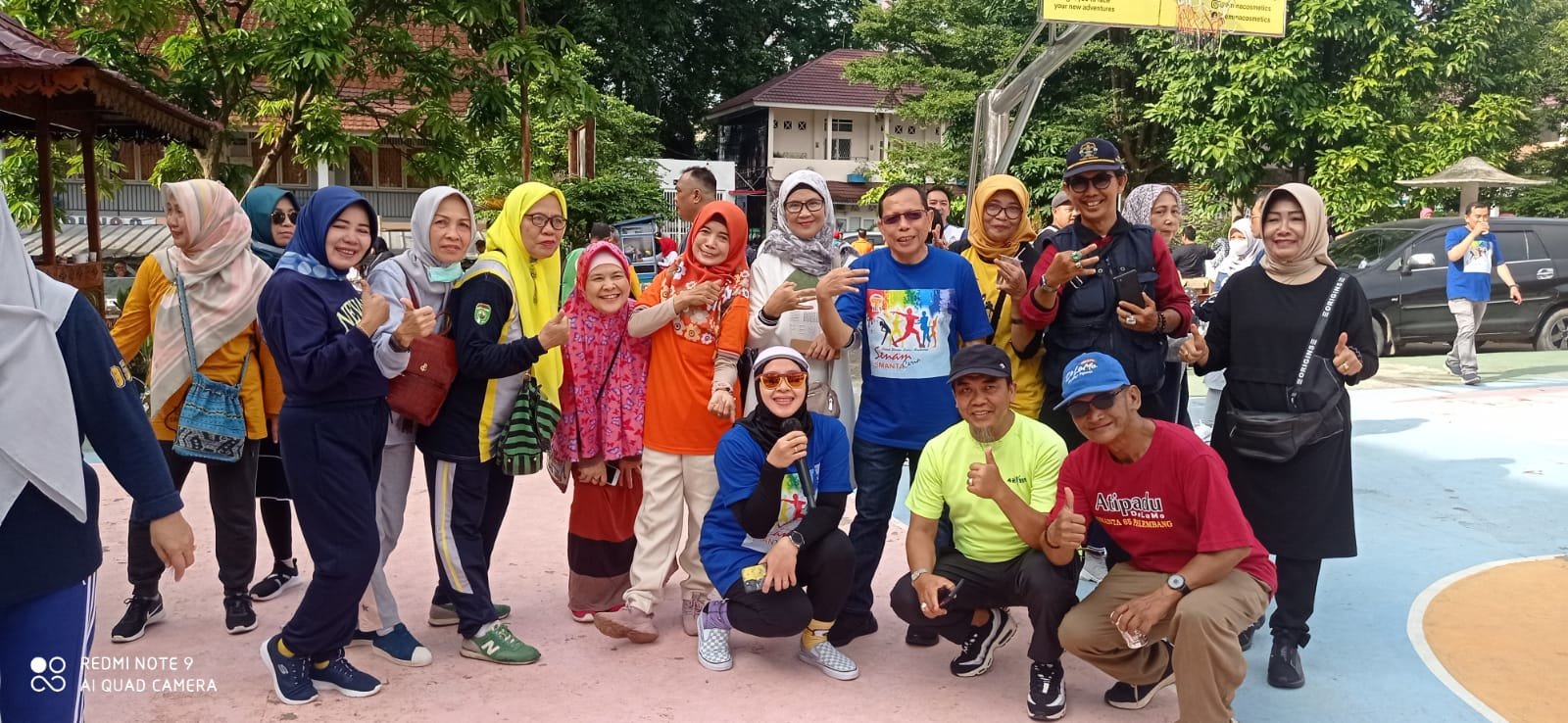 Senam Sehat Lintas Angkatan Alumni SMA 3 Palembang Sukses Senam Sehat Lintas Angkatan Alumni SMA 3 Palembang Sukses