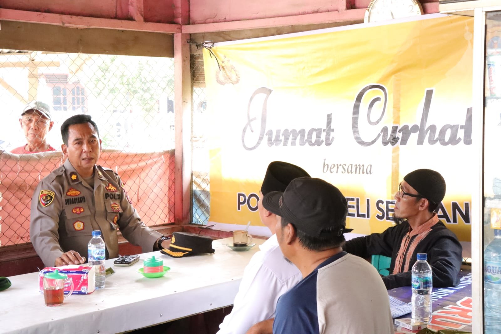Polresta Deli Serdang Gelar Juma't Curhat Tampung Aduan Masyarakat Polresta Deli Serdang Gelar Juma't Curhat Tampung Aduan Masyarakat