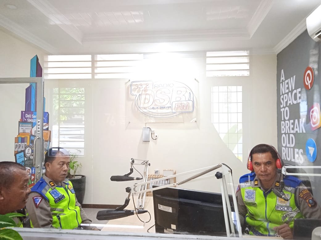 Sat Lantas Polresta Deli Serdang Imbau Warga Taat Berlalu Lintas Jelang Idul Fitri 1444 H