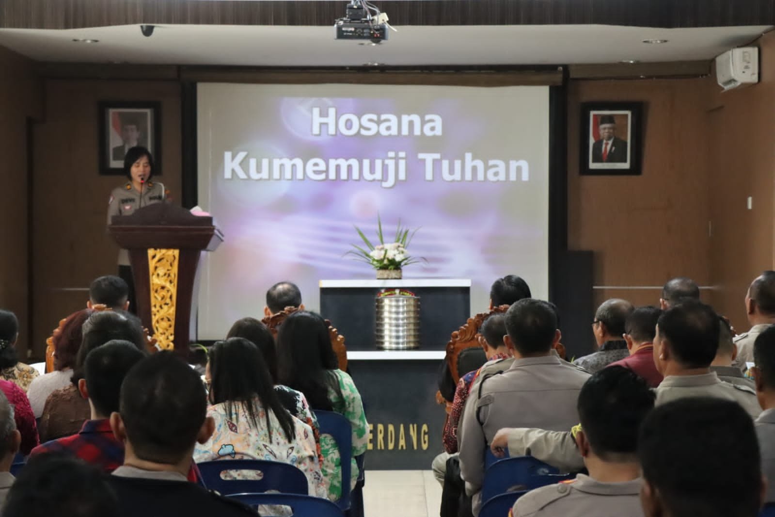 Polresta Deli Serdang Laksanakan Ibadah Paskah Polresta Deli Serdang Laksanakan Ibadah Paskah