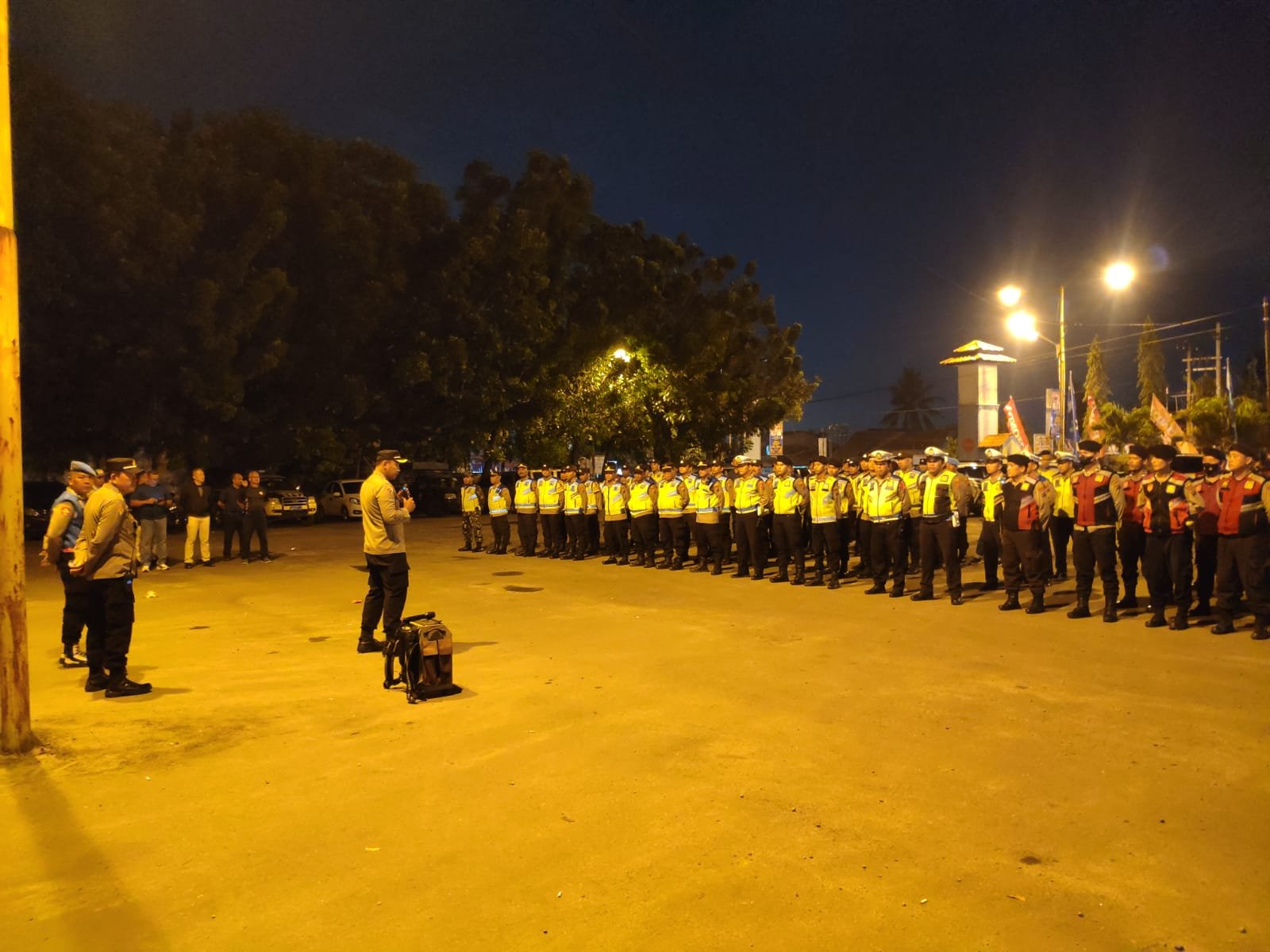 Polresta Deli Serdang bersama TNI Giat Patroli Gabungan Skala Besar Polresta Deli Serdang bersama TNI Giat Patroli Gabungan Skala Besar