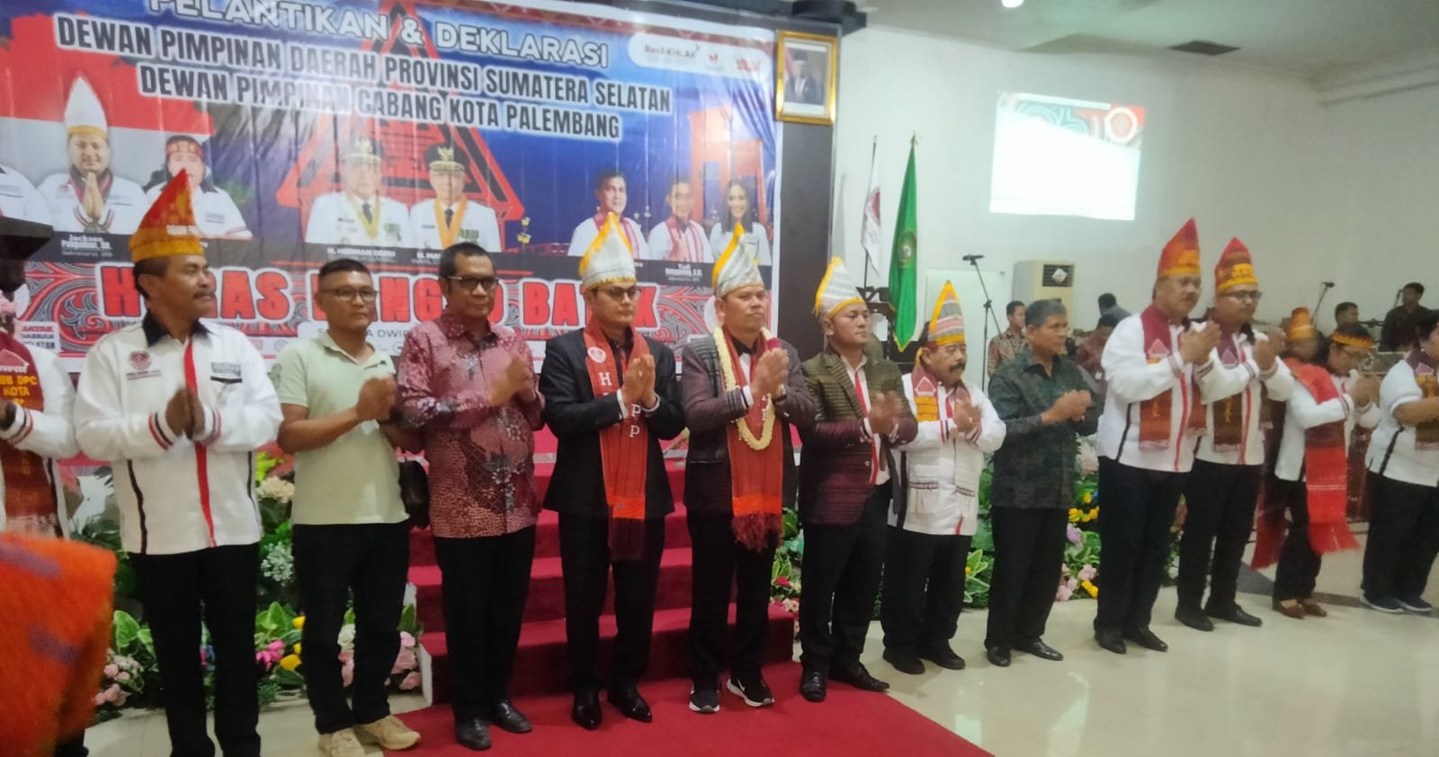 PELANTIKAN DAN DEKLARASI HBB ( HORAS BANGSO BATAK ) PROVINSI SUMSEL PELANTIKAN DAN DEKLARASI HBB ( HORAS BANGSO BATAK ) PROVINSI SUMSEL