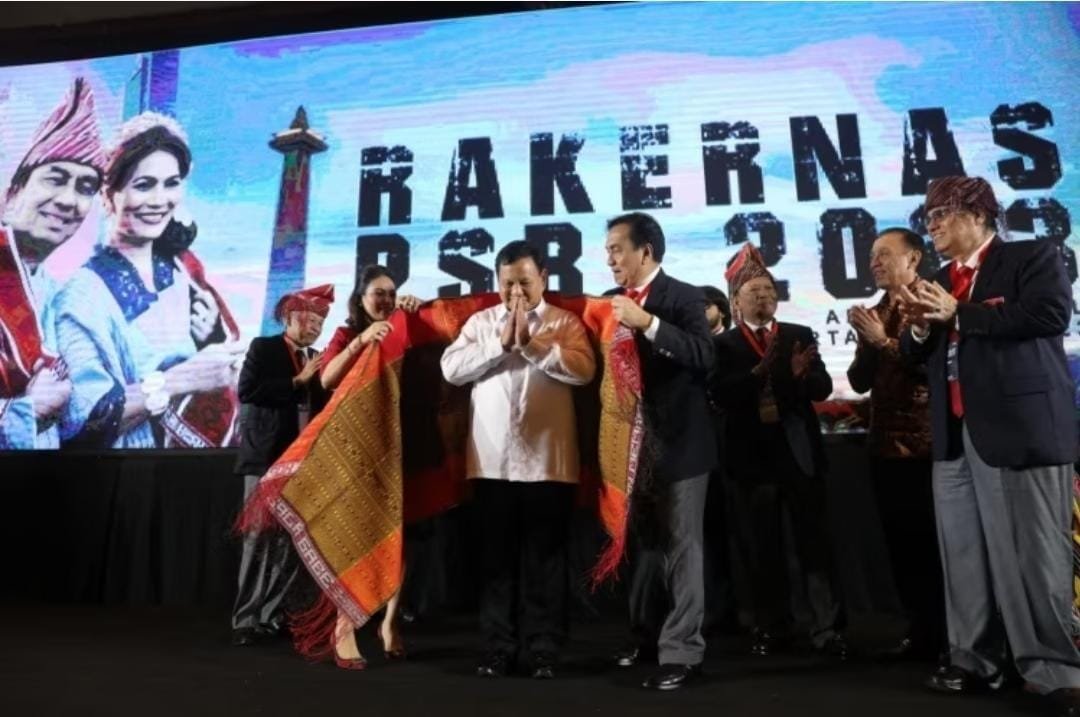 Prabowo Hadiri Rakernas Marga Simbolon, Duduk Bareng Effendi Simbolon Prabowo Hadiri Rakernas Marga Simbolon, Duduk Bareng Effendi Simbolon