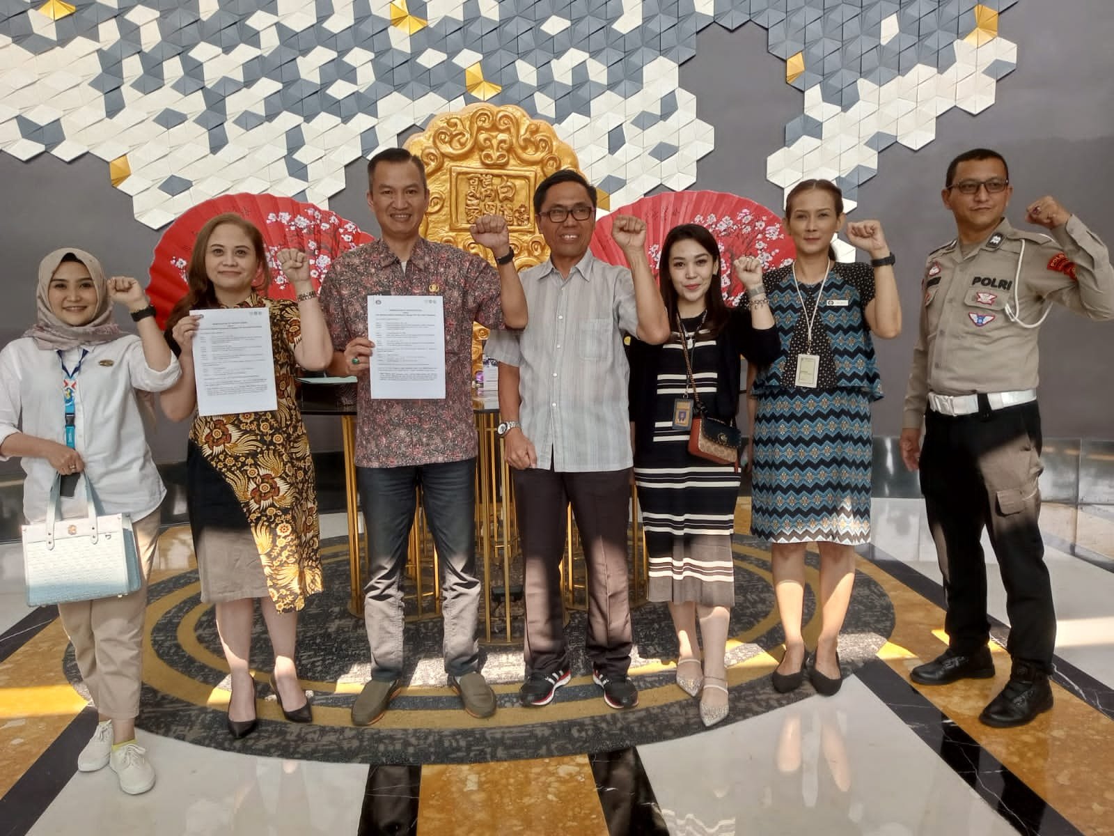 Penandatanganan Bapenda Sumsel Bersama UPTB Samsat Palembang IV Dan Jasa Raharja MoU Dengan Hotel The Alts Palembang Penandatanganan Bapenda Sumsel Bersama UPTB Samsat Palembang IV Dan Jasa Raharja MoU Dengan Hotel The Alts Palembang
