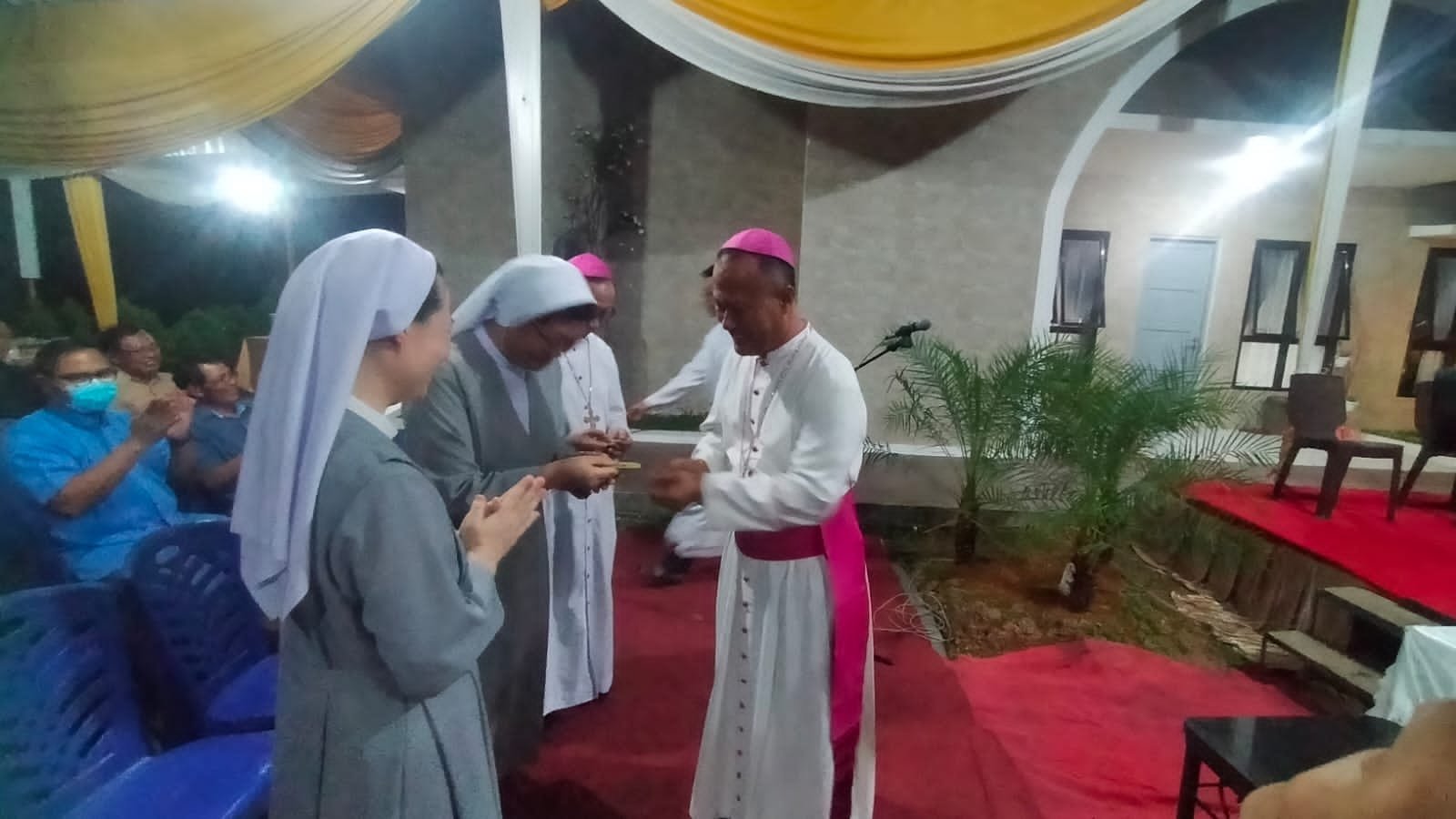 Mgr Yohanes Harun Berkati Rumah Tinggal Uskup Emiritus dan Suster Misionaris CCSS Mgr Yohanes Harun Berkati Rumah Tinggal Uskup Emiritus dan Suster Misionaris CCSS