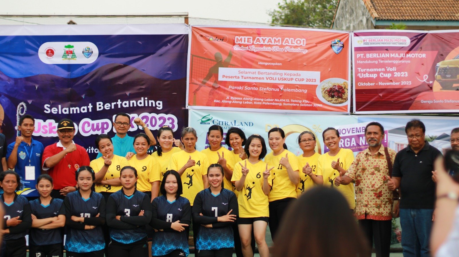 Lomba bola voli Uskup Cup dekenat I 2023 ; Sportivitas dalam iman yang tangguh dan cinta kasih Lomba bola voli Uskup Cup dekenat I 2023 ; Sportivitas dalam iman yang tangguh dan cinta kasih