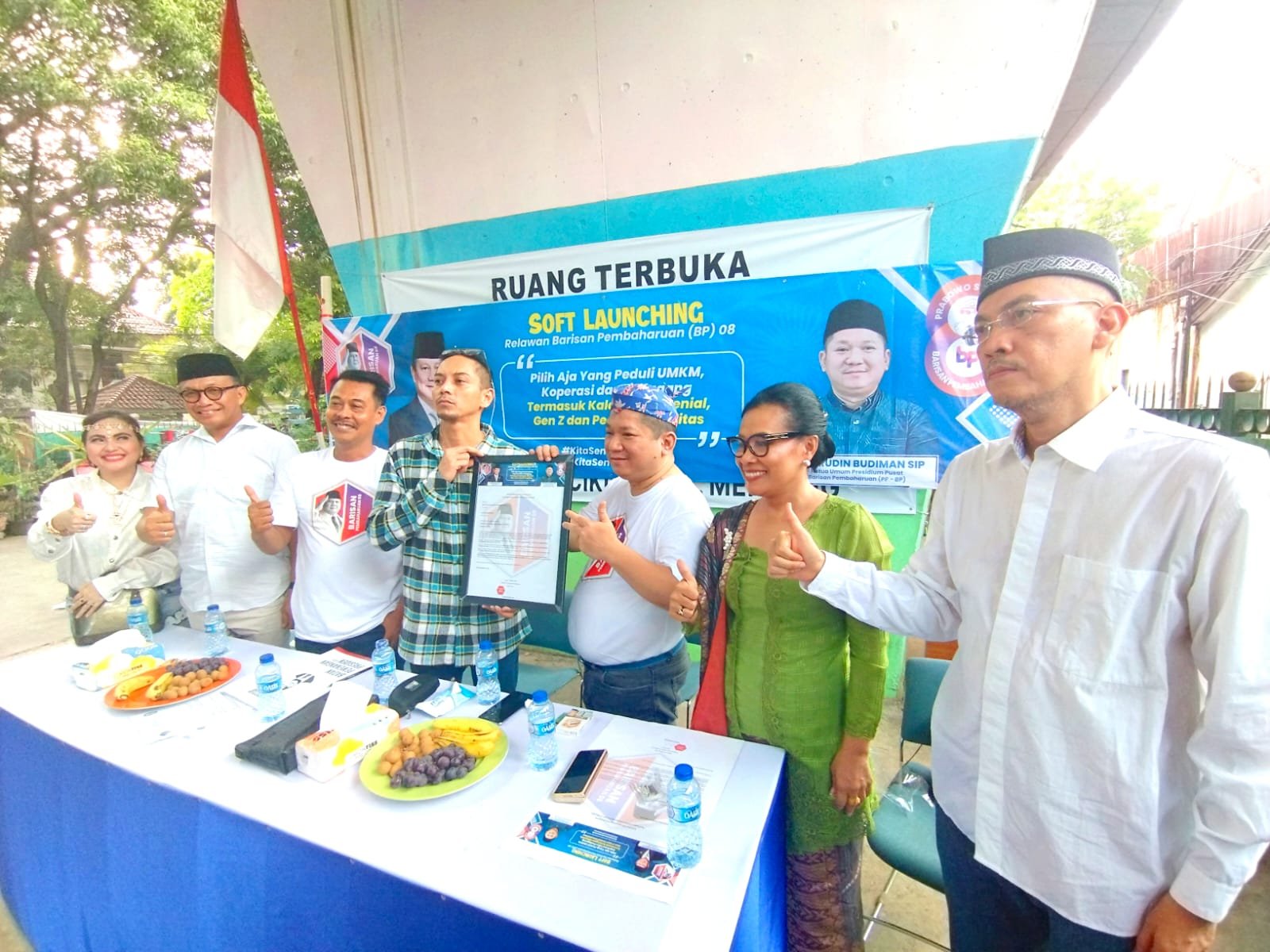 Barisan Pembaharuan 08 Gelar Soft Launching dan Bakti Sosial Dukung Capres Prabowo Subianto Barisan Pembaharuan 08 Gelar Soft Launching dan Bakti Sosial Dukung Capres Prabowo Subianto