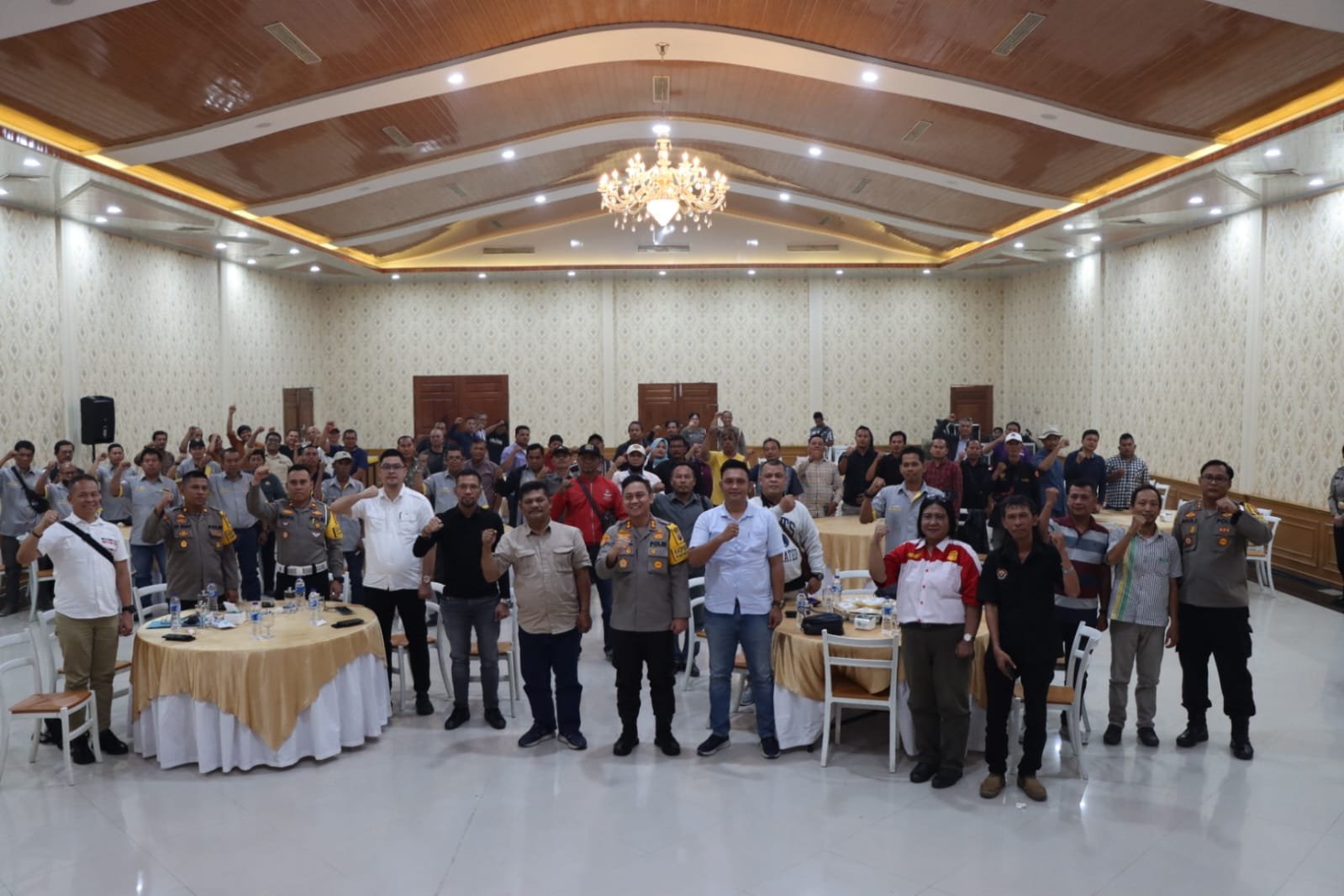 Silahturahmi Kapolresta Deli Serdang Dengan Insan Pers Unit Polresta Deli Serdang Dalam Rangka Mewujudkan Pemilu 2024 Aman dan Damai