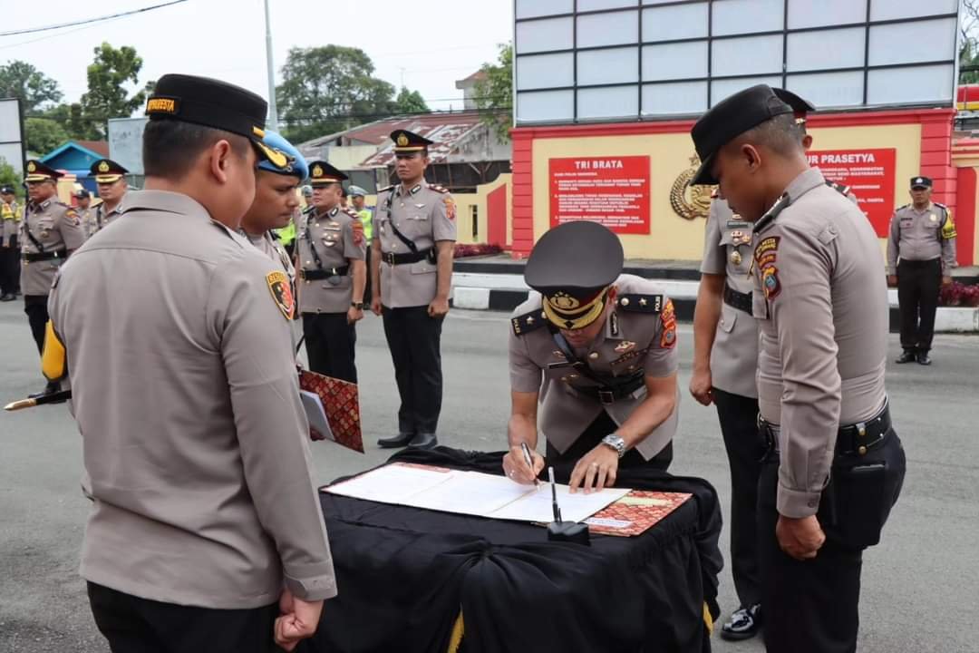 Kapolresta Deli Serdang Pimpin Sertijab 2 Kasat Dan 1 Kapolsek
