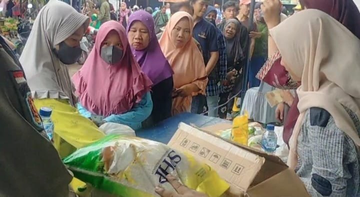 Jaga Stabilitas Harga Jelang Natal dan Tahun Baru Disdag Sumsel adakan Operasi Pasar Murah Jaga Stabilitas Harga Jelang Natal dan Tahun Baru Disdag Sumsel adakan Operasi Pasar Murah
