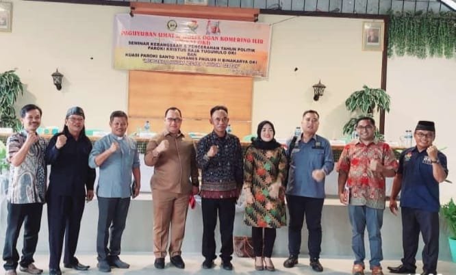 Umat Katolik Harus Memiliki Kesadaran Untuk Mematuhi Hukum Negara dan Hukum Gereja Umat Katolik Harus Memiliki Kesadaran Untuk Mematuhi Hukum Negara dan Hukum Gereja