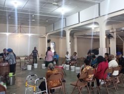 Relawan Duta Eco Enzyme Palembang Kenalkan Manfaat Terapi Rendam Kaki