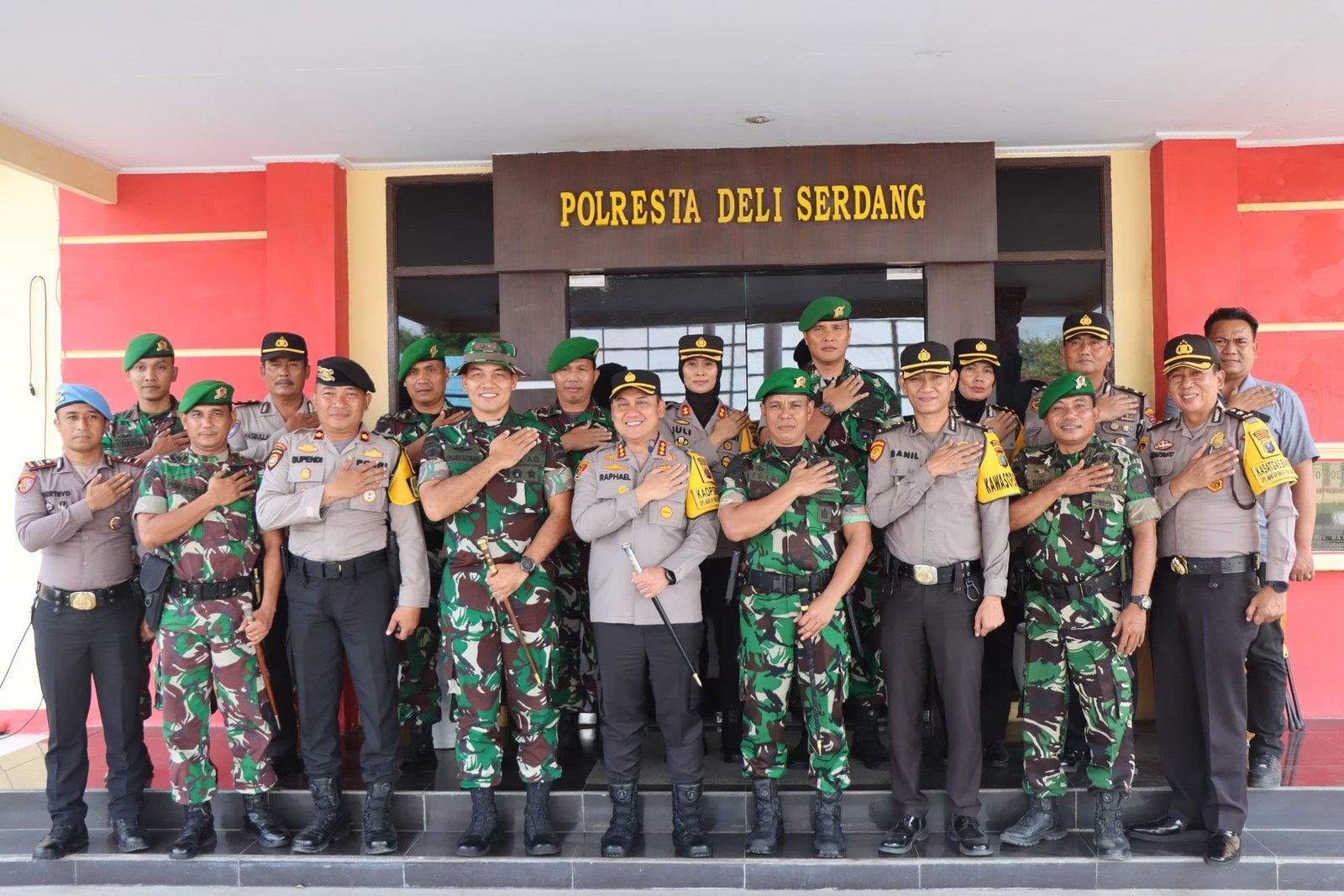 Kapolresta Deli Serdang Sambut Silaturahmi Dan Brigif 7/Rimba Raya Kapolresta Deli Serdang Sambut Silaturahmi Dan Brigif 7/Rimba Raya