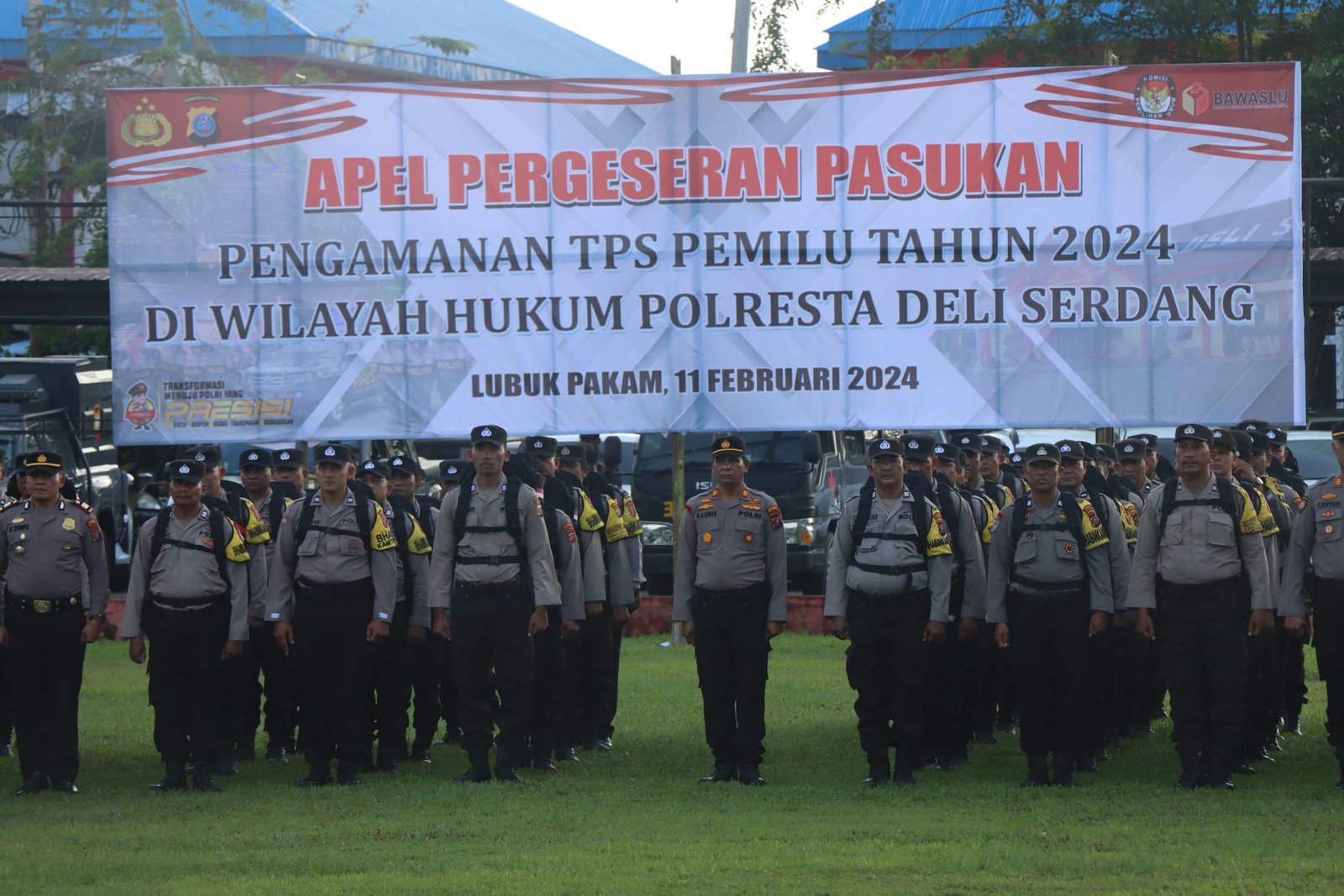 Kapolresta Deli Serdang Pimpin Apel Pergeseran Pasukan Pengamanan TPS Pemilu 2024 Kapolresta Deli Serdang Pimpin Apel Pergeseran Pasukan Pengamanan TPS Pemilu 2024