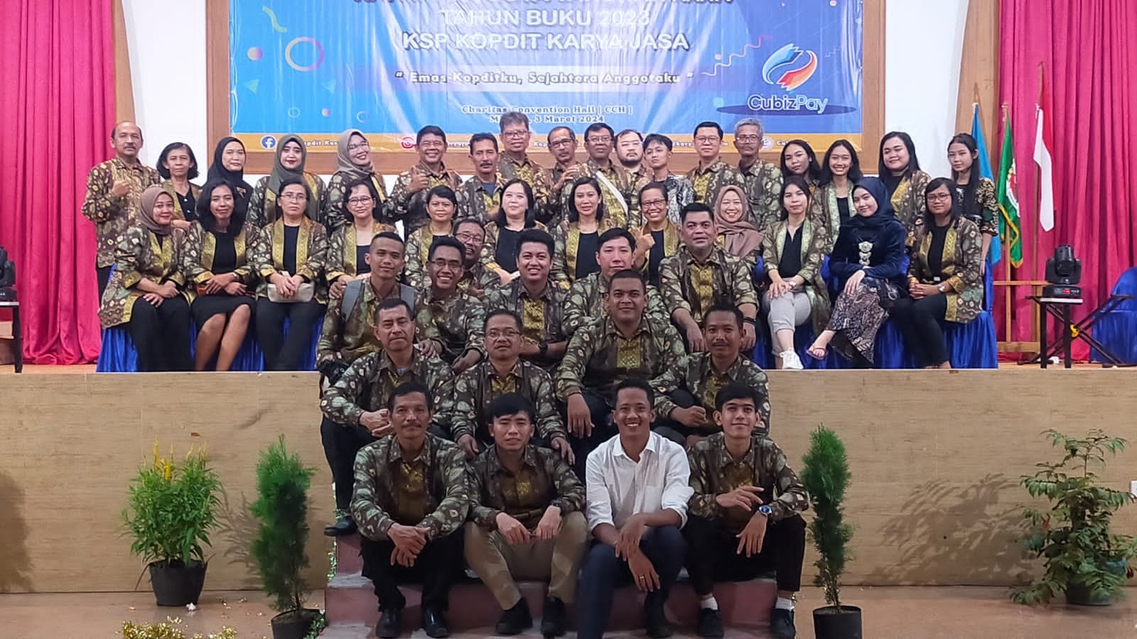 50 Tahun KSP Kodit Karya Jasa Palembang : Emas Kopditku, Sejahtera Anggotaku 50 Tahun KSP Kodit Karya Jasa Palembang : Emas Kopditku, Sejahtera Anggotaku