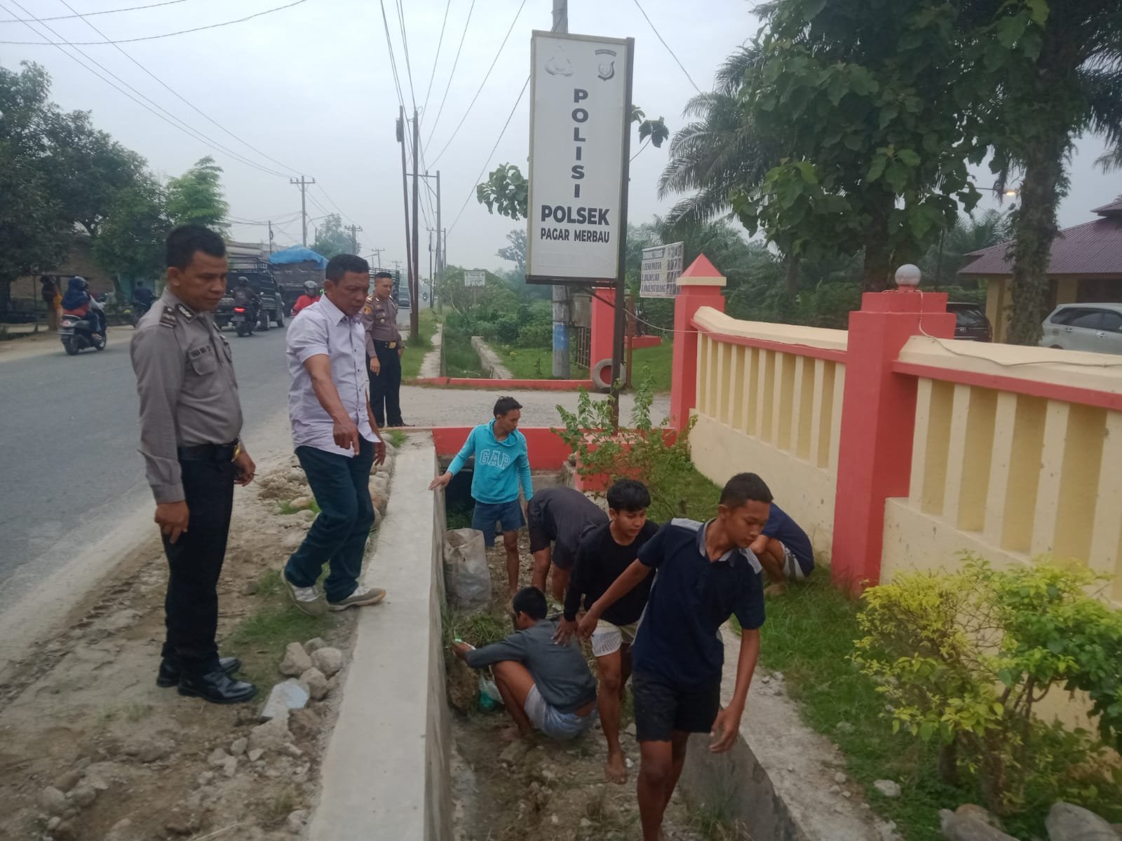 Kapolsek Pagar Merbau Tidak Akan Mentolerir Kejahatan Di Wilayah Hukumnya Kapolsek Pagar Merbau Tidak Akan Mentolerir Kejahatan Di Wilayah Hukumnya