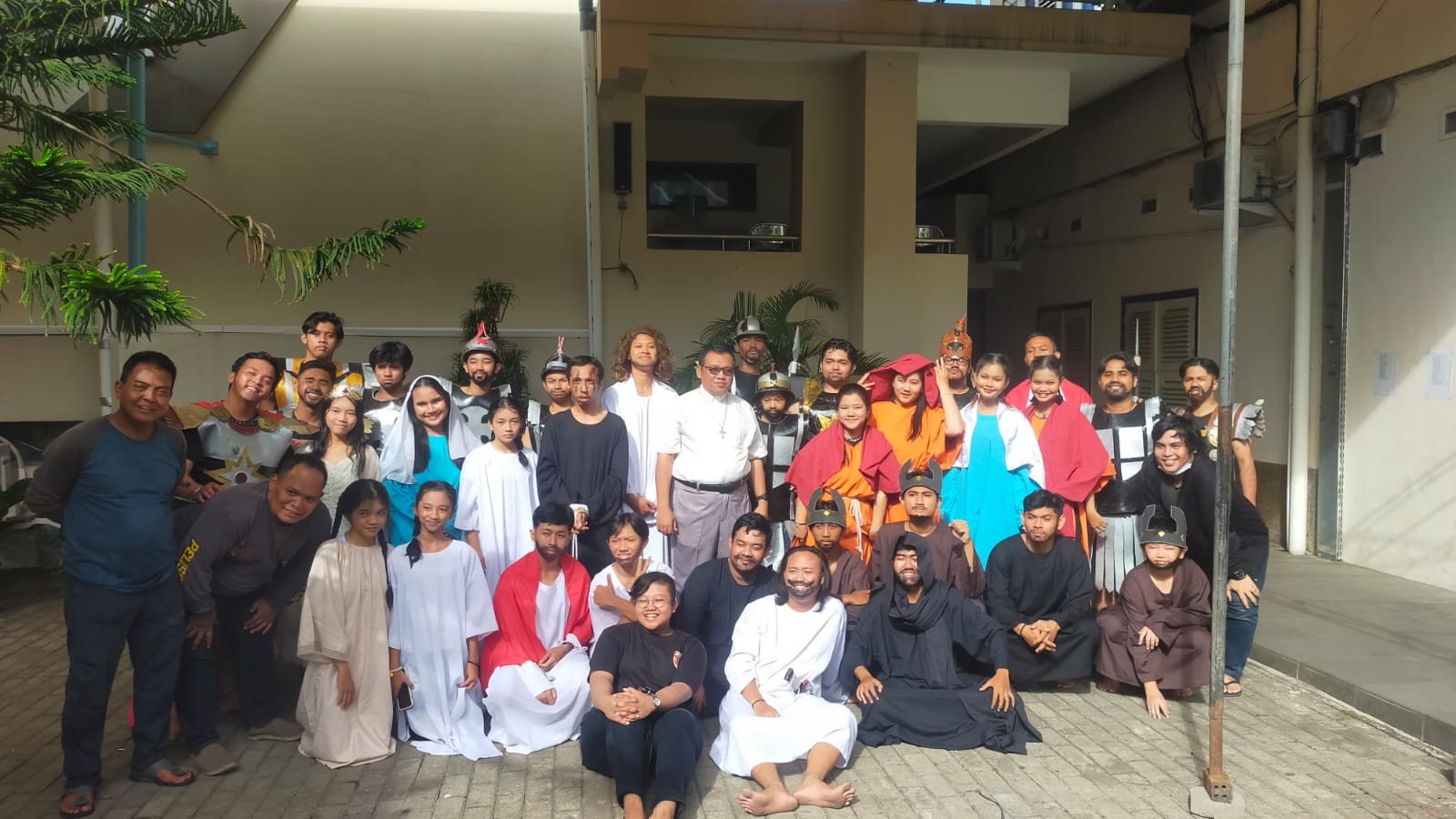 Jelang Paskah OMK Santo Yoseph Palembang Gelar Tablo Jelang Paskah OMK Santo Yoseph Palembang Gelar Tablo