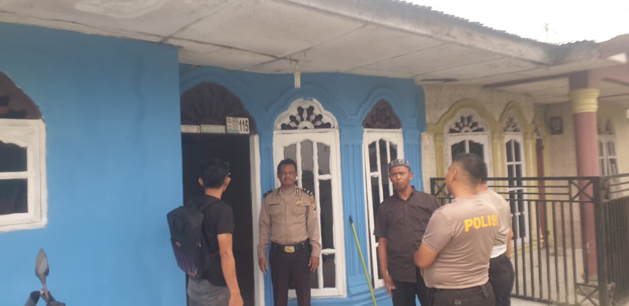 Ibu Muda Tewas Minum Racun Ibu Muda Tewas Minum Racun