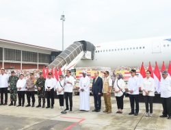 Panglima TNI Dampingi Presiden RI Berangkatkan Bantuan Kemanusiaan Untuk Mesir Dan Sudan