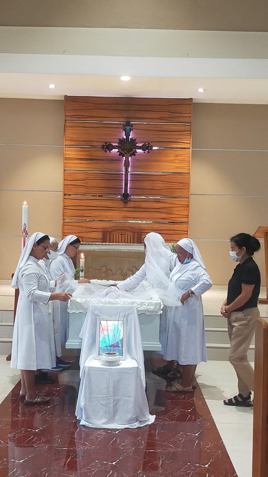 Misionaris Polandia Yang Suka Berkain Sarung dan Berpeci, Kini telah Tiada Misionaris Polandia Yang Suka Berkain Sarung dan Berpeci, Kini telah Tiada