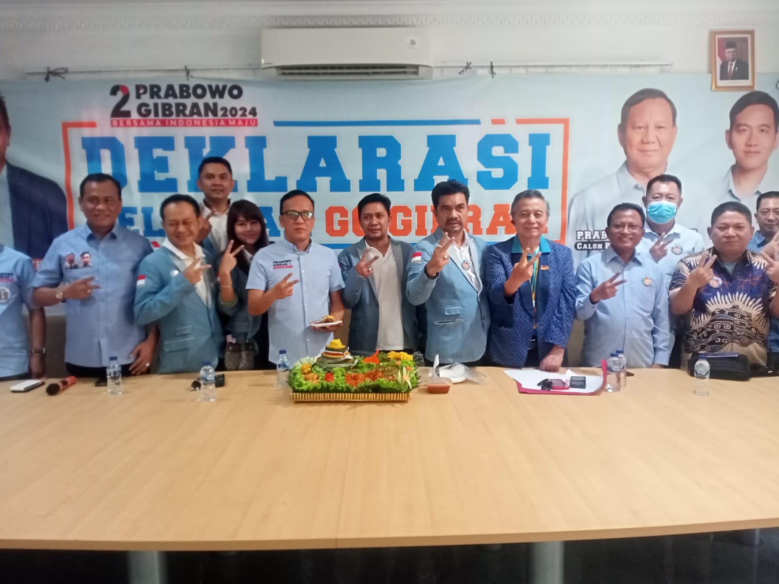 Go Gibran: Rugi Golkar Jika Tidak Dinakhodai Orang Nomor Dua di Pemerintahan Go Gibran: Rugi Golkar Jika Tidak Dinakhodai Orang Nomor Dua di Pemerintahan