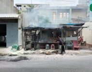 Kios BBM Eceran Terbakar, Pemilik Luka
