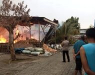 Pabrik Arang Dan Rumah Ludes Dilalap Sijago Merah