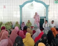 Hj.Sri Pepeni M.Ali Yusuf Siregar Hadiri Perwiritan Massal Di Desa Wonosari Tanjung Morawa
