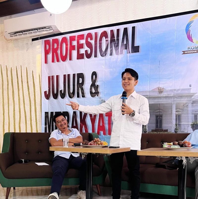 Transformasi Politik Indonesia Menuju Indonesia Emas Berdasarkan UUD 1945 & Pancasila