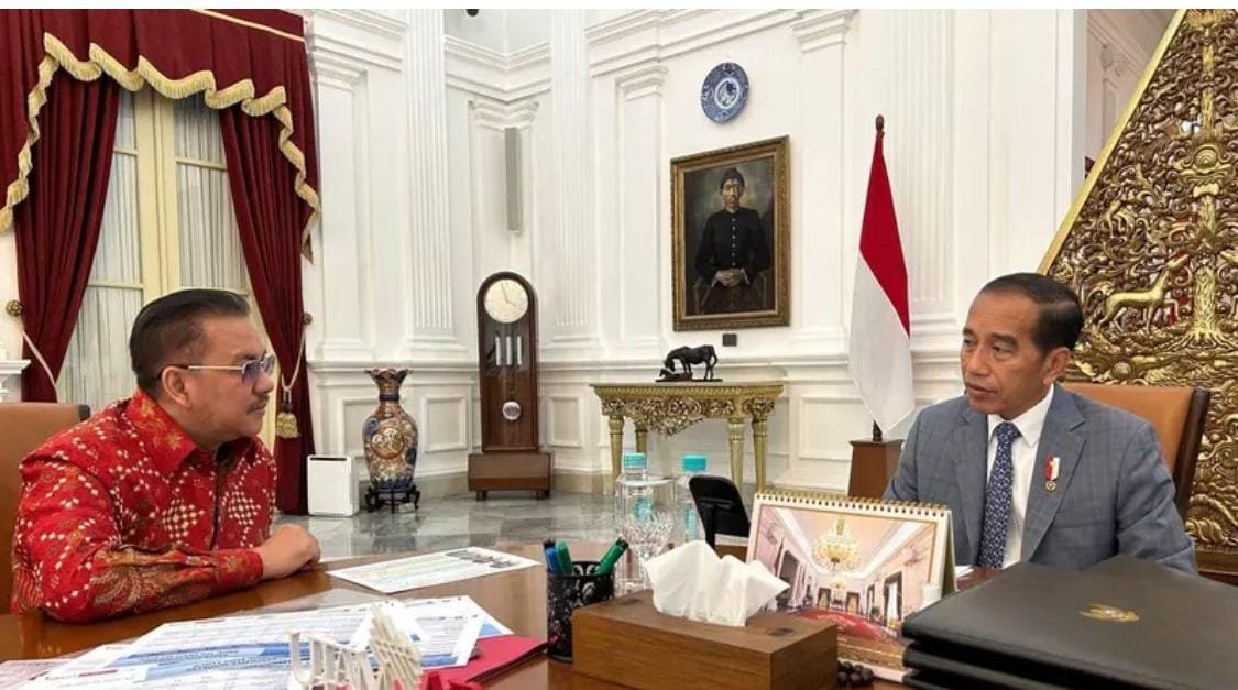 Denny JA Diskusi Empat Mata dengan Jokowi, Bahas Apa?