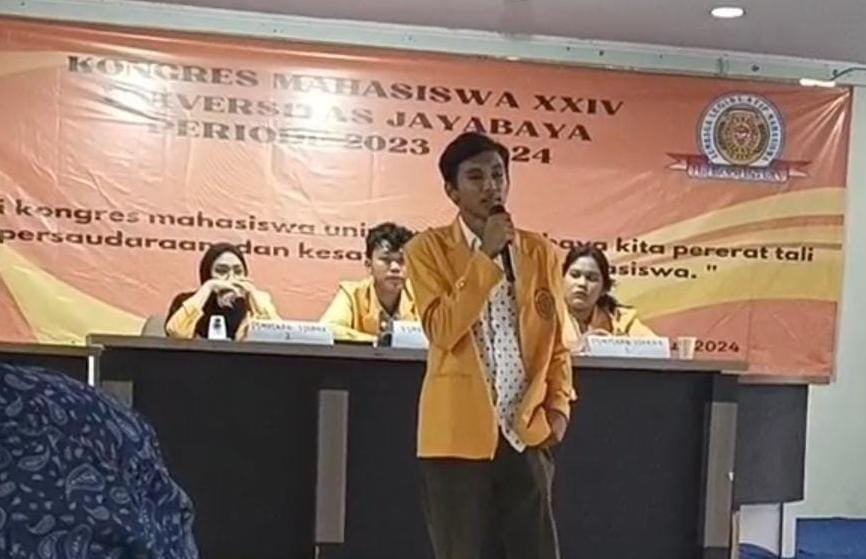 Kevin Karunia Simamora Terpilih Aklamasi sebagai Presiden Mahasiswa Universitas Jayabaya 2024-2025 Kevin Karunia Simamora Terpilih Aklamasi sebagai Presiden Mahasiswa Universitas Jayabaya 2024-2025