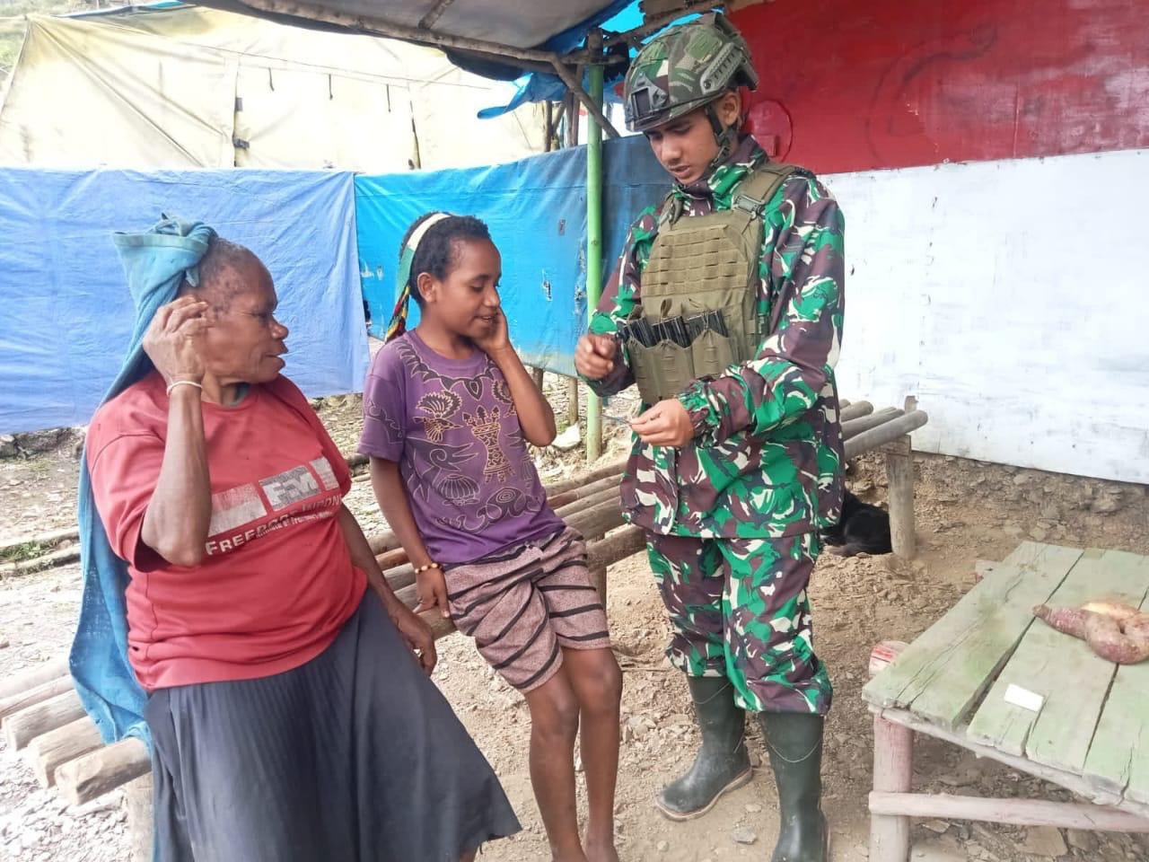 Satgas Yonif 323 Buaya Putih Untuk Berikan Pelayanan Kesehatan Masyarakat Papua Satgas Yonif 323 Buaya Putih Untuk Berikan Pelayanan Kesehatan Masyarakat Papua