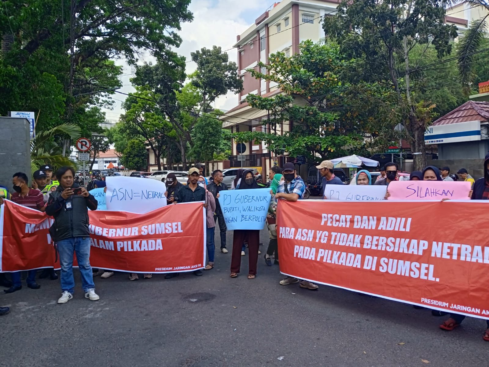 Bupati dan Walikota Netral di Pilkada 2024 Harus Netral Bupati dan Walikota Netral di Pilkada 2024 Harus Netral