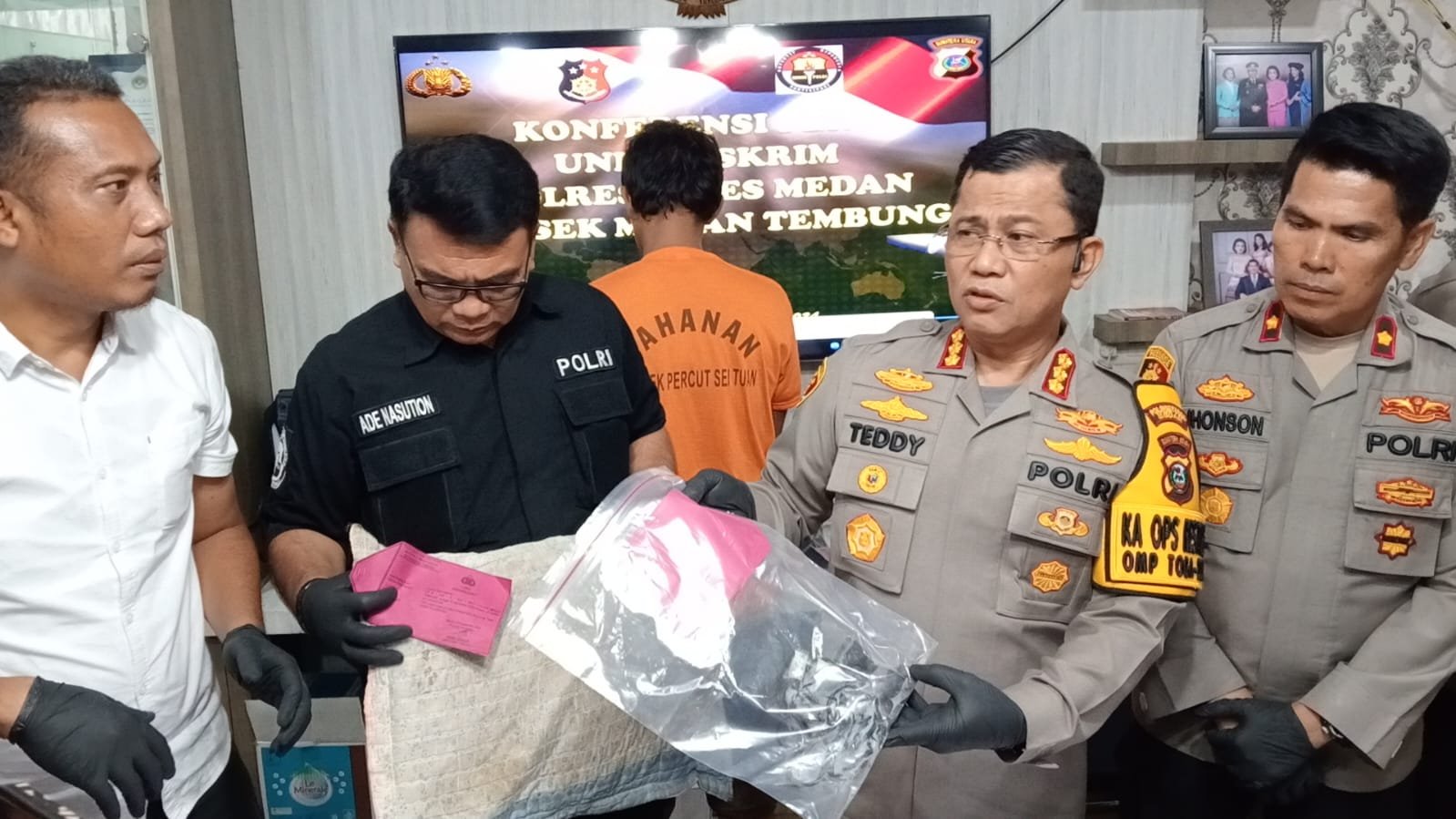 Polsek Medan Tembung Amankan Pelaku Curas Polsek Medan Tembung Amankan Pelaku Curas