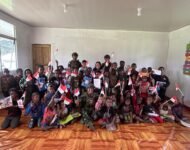 Satgas Yonif 323 Buaya Putih Peduli Pendidikan Anak Pedalaman Papua
