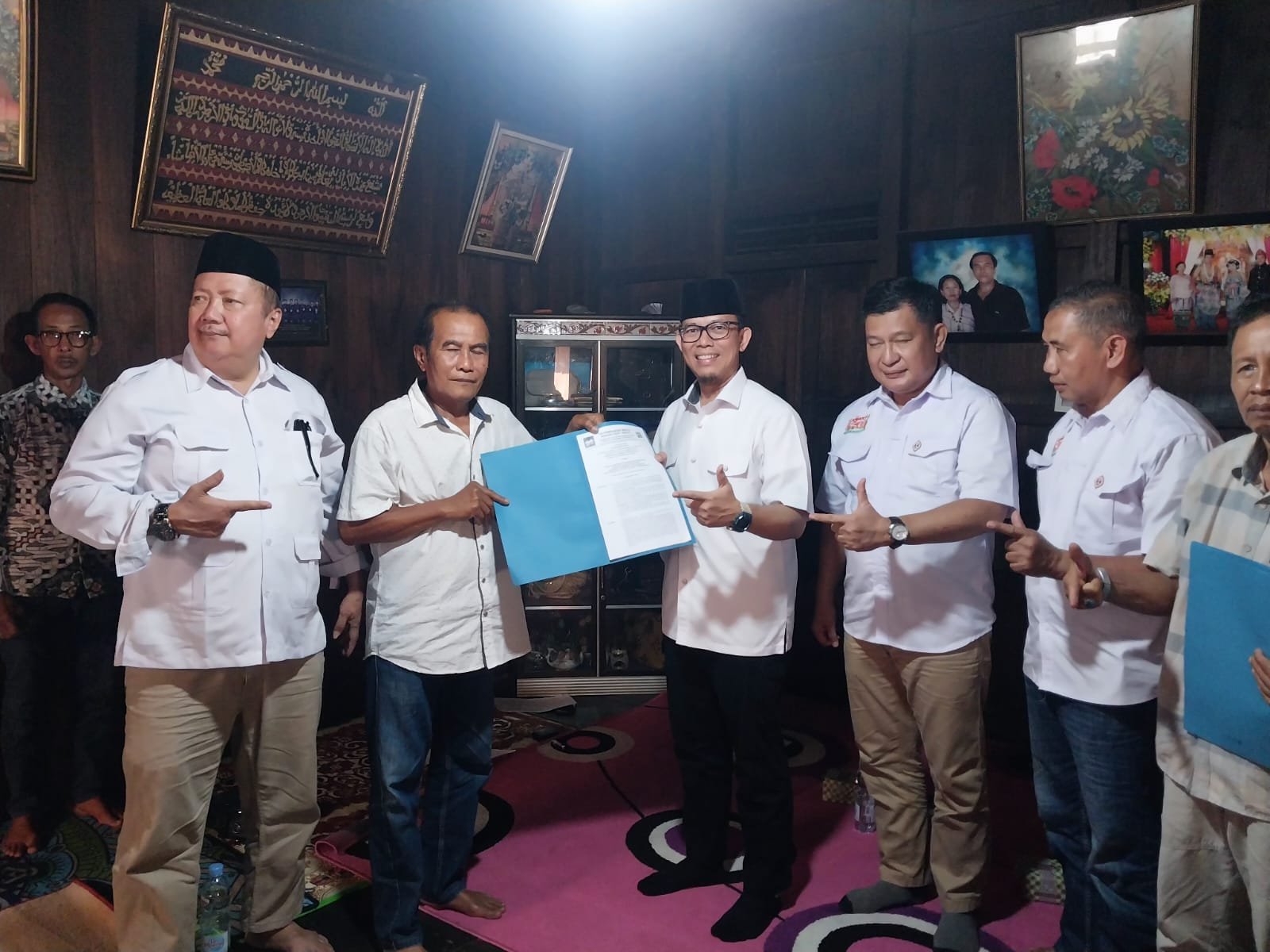 Dikukuhkan, Tim Korcam dan Kordes Siap Tancap Gas Menangkan Bertaji Dikukuhkan, Tim Korcam dan Kordes Siap Tancap Gas Menangkan Bertaji