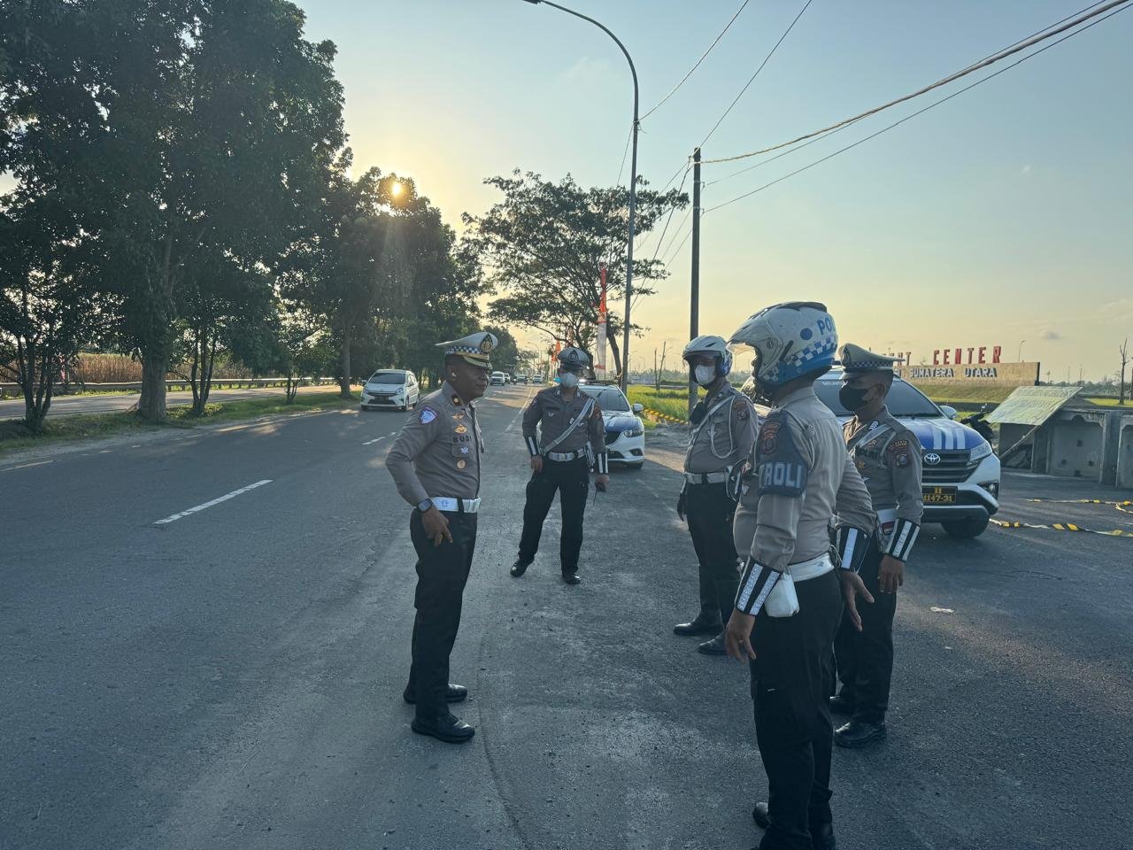 Sat Lantas Polresta Deli Serdang Patroli Di Rawan Balap Liar
