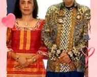 SENSASI MURAHAN ALA CABUP SAMOSIR VANDIKO GULTOM YANG MELAPORKAN PLT BUPATI SAMOSIR MARTUA SITANGGANG KE BAWASLU SAMOSIR