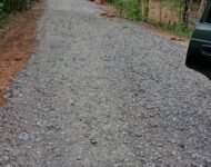 DI DUGA PEMBANGUNAN JALAN DAN JEMBATAN DESA SUKANANTI, BERMASALAH