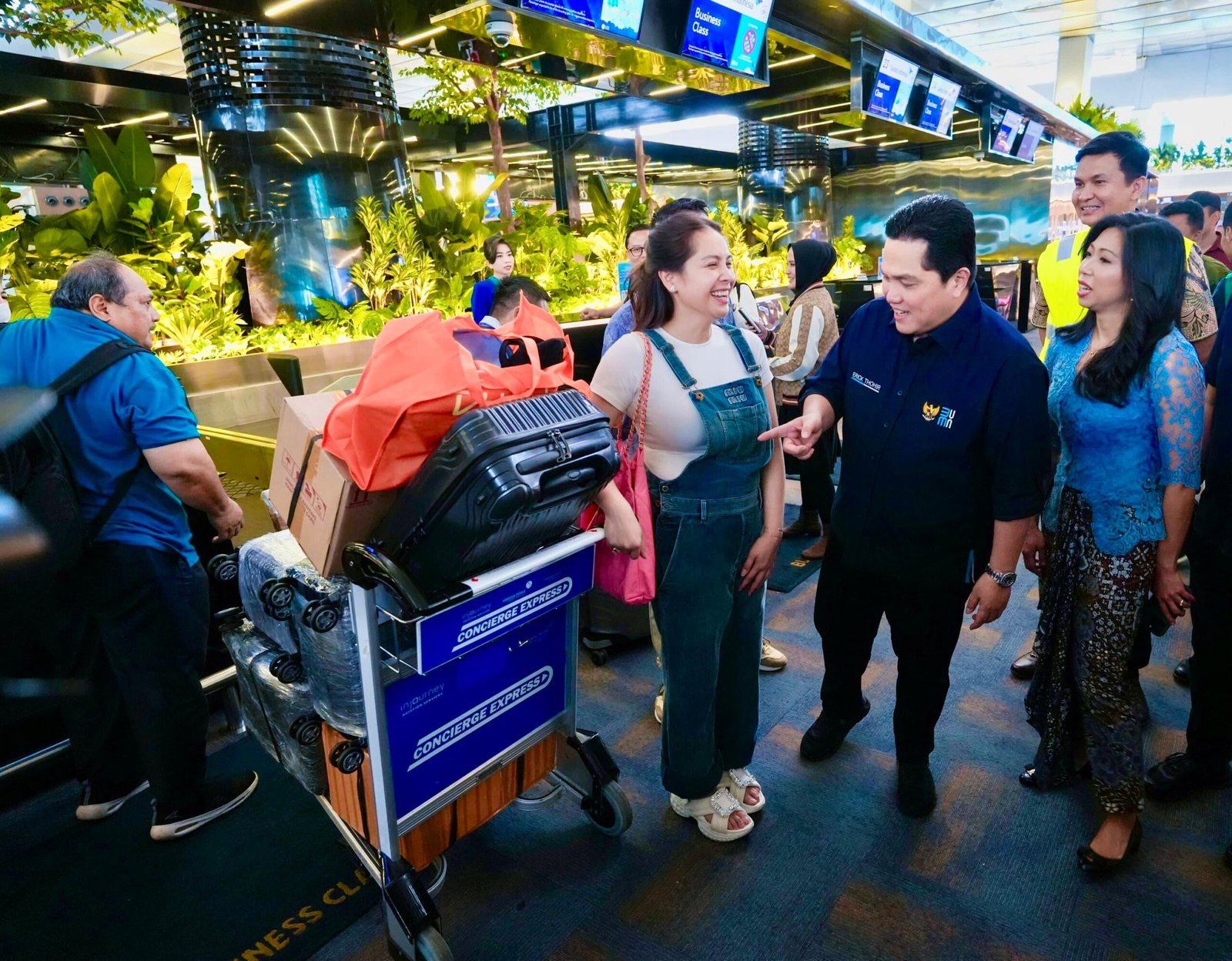 Menteri BUMN dan Menteri Perhubungan Pastikan Harga Transportasi Tidak Naik Menteri BUMN dan Menteri Perhubungan Pastikan Harga Transportasi Tidak Naik