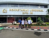 Fasum Jalan Desa Winong Diblokade, Sejumlah Warga Laporkan Oknum Polisi Kombespol FSS ke Propam Polri