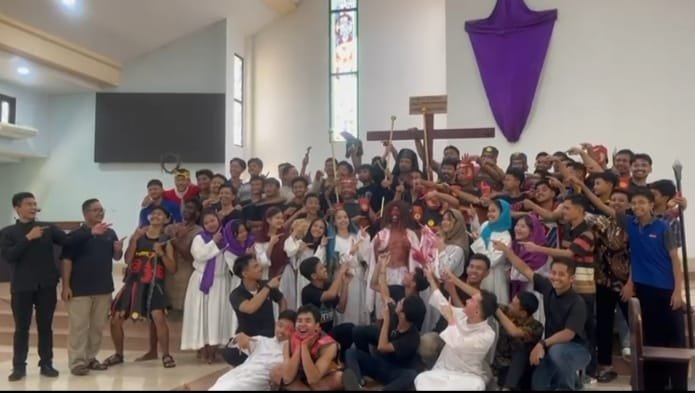 Seminari Santo Paulus Palembang Laksanakan Tablo Kisah Sengsara Yesus Wafat Di Kayu Salib Seminari Santo Paulus Palembang Laksanakan Tablo Kisah Sengsara Yesus Wafat Di Kayu Salib