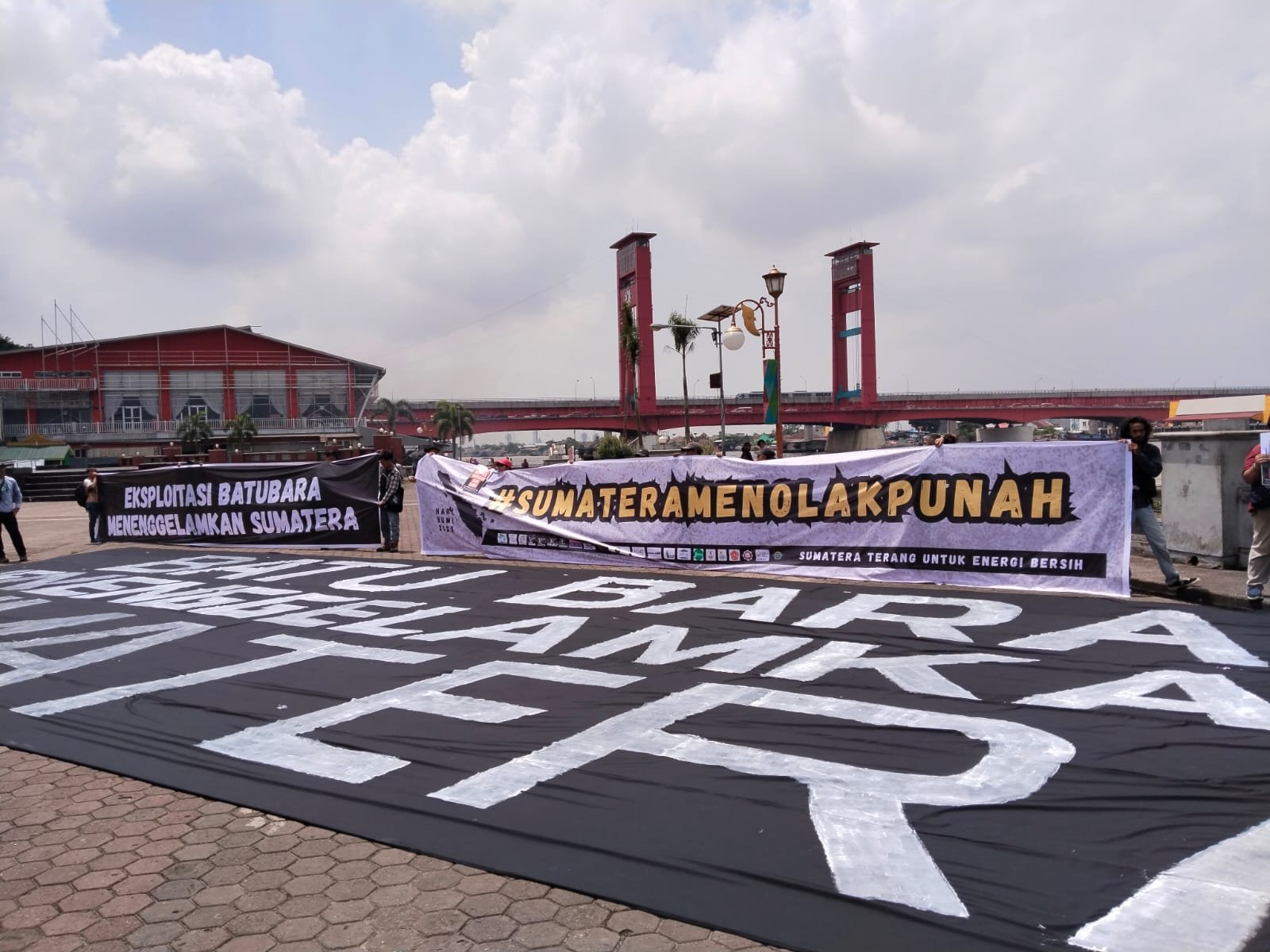 Hari Bumi Internasional 2025 : Sumatera Menolak Punah Untuk Sumatera Terang Energi Bersih