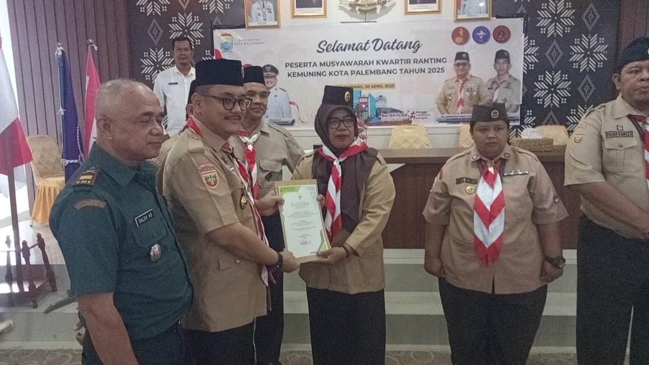 Camat Kemuning DR. Amiruddin Sandy,S.STP ,M.Si Buka Musran Kwartir Gerakan Pramuka Kecamatan Kemuning ,Secara Aklamasi Sekcam Kemuning Terpilih Sebagai Kakwarran