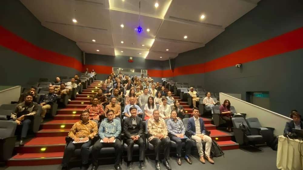 Indonesia - Hong Kong Perkuat Kemitraan Investasi Berkelanjutan Lewat Forum Indonesia Investment Outlook 2025 Indonesia - Hong Kong Perkuat Kemitraan Investasi Berkelanjutan Lewat Forum Indonesia Investment Outlook 2025