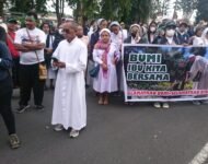 Aksi Damai Umat Katolik Kevikepan Bajawa dalam Peringatan Hari Lingkungan Hidup Sedunia