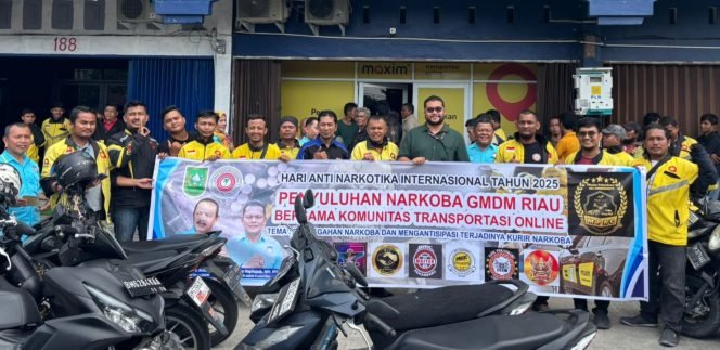 Pekanbaru Bersinar! GMDM dan Komunitas Driver Ojek Online Gelar Penyuluhan Bahaya Narkoba Pekanbaru Bersinar! GMDM dan Komunitas Driver Ojek Online Gelar Penyuluhan Bahaya Narkoba