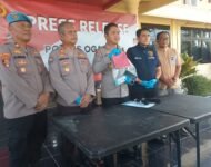 Polres Ogan ilir Lakukan Persrilis Oknum LSM Tersangka Pemerasan Kades di Ogan Ilir, Kini Terancam 9 Tahun Penjara