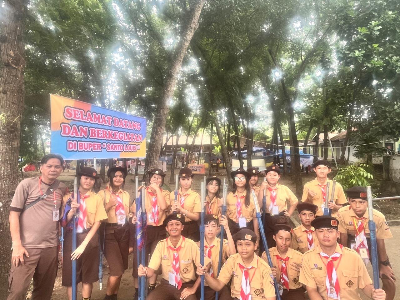 90-an Pramuka Penggalang SMP Katolik Keuskupan Agung Palembang Ikuti Temu Penggalang 2025