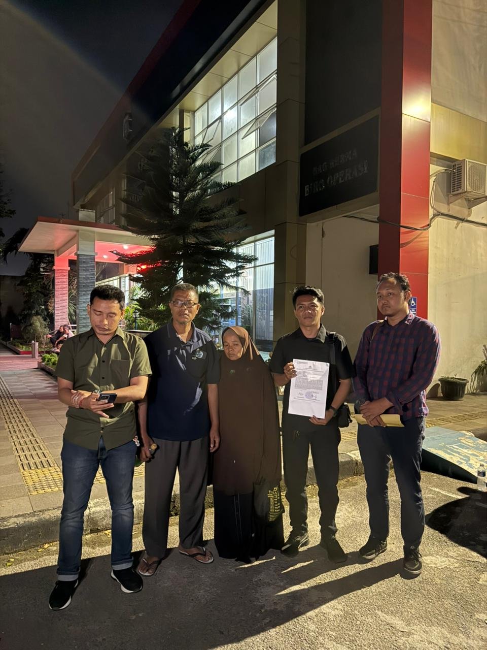 IRT Korban Penipuan Alami Nasib Malang, Tak Pernah Ajukan ke Leasing, Mobil di Rampas Matel IRT Korban Penipuan Alami Nasib Malang, Tak Pernah Ajukan ke Leasing, Mobil di Rampas Matel